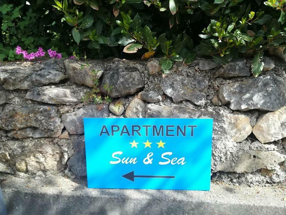 Apartment Sun & Sea Krk Town Exteriör bild