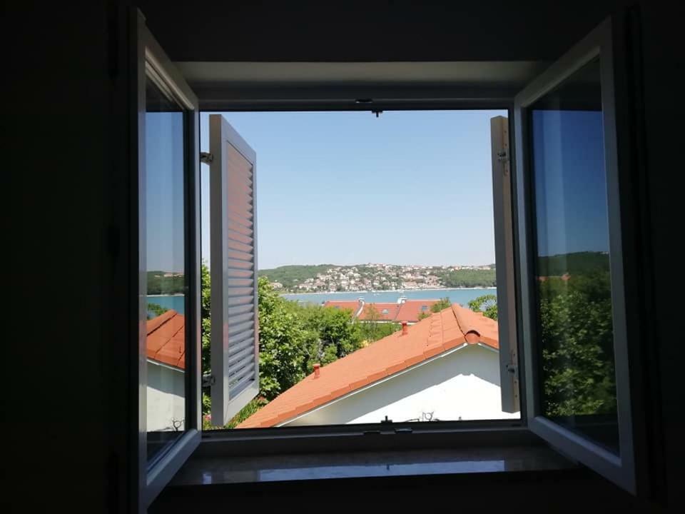 Apartment Sun & Sea Krk Town Exteriör bild
